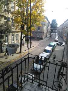 Rent an apartment, Austrian, Golovackogo-Ya-vul, Lviv, Zaliznichniy district, id 4883520