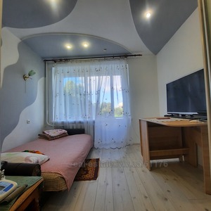 Buy an apartment, Gostinka, Volodimira-Velikogo-vul, Lviv, Frankivskiy district, id 4710118