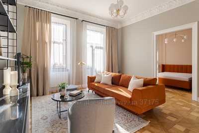 Rent an apartment, Austrian luxury, Martovicha-L-vul, Lviv, Galickiy district, id 4873959