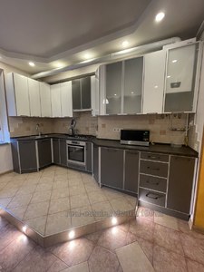 Rent an apartment, Polish suite, Dzindri-Ye-vul, Lviv, Galickiy district, id 5044689