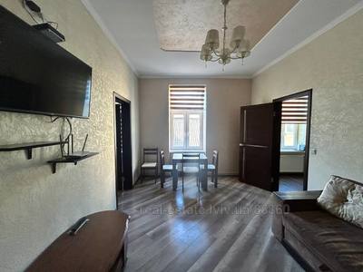 Buy an apartment, Building of the old city, Rinok-pl, Lviv, Galickiy district, id 5078545