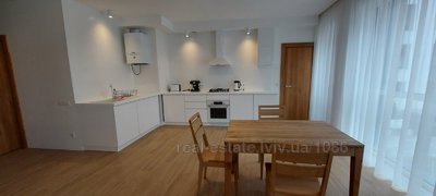 Rent an apartment, Petrushevicha-Ye-pl, Lviv, Galickiy district, id 4742884