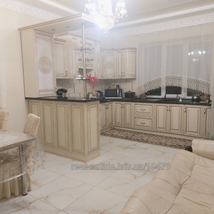 Buy a house, Cottage, Khmelnickogo-B-vul, Lviv, Shevchenkivskiy district, id 4648442