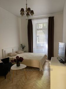 Rent an apartment, Austrian, Dosvitnya-vul, Lviv, Galickiy district, id 4740904