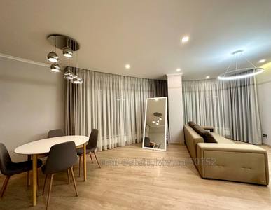 Rent an apartment, Lipinskogo-V-vul, 28, Lviv, Shevchenkivskiy district, id 4941013