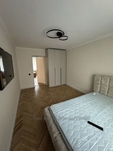 Rent an apartment, Stalinka, Nekrasova-M-vul, 15, Lviv, Lichakivskiy district, id 4973873