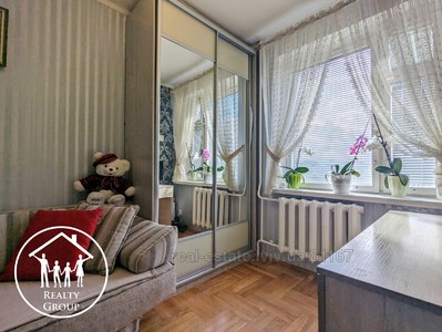 Buy an apartment, Kolomiyska-vul, Lviv, Sikhivskiy district, id 4674197