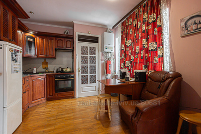 Buy an apartment, Stalinka, Metalistiv-vul, Lviv, Lichakivskiy district, id 5052176