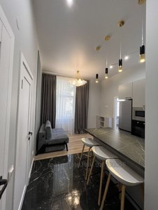 Rent an apartment, Polish suite, Kovzhuna-P-vul, 10, Lviv, Galickiy district, id 4720688