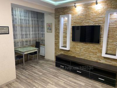 Rent an apartment, Building of the old city, Dovbusha-O-vul, Lviv, Galickiy district, id 5094061