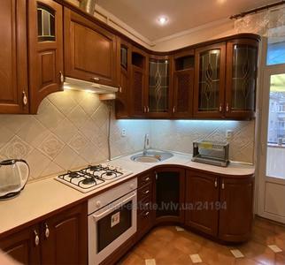 Rent an apartment, Stalinka, Lichakivska-vul, Lviv, Lichakivskiy district, id 4721541