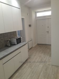 Rent an apartment, Austrian, Kulisha-P-vul, Lviv, Galickiy district, id 4708965