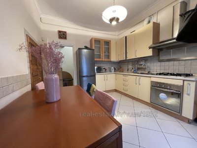 Rent an apartment, Polish suite, Zarickikh-vul, Lviv, Galickiy district, id 5068059