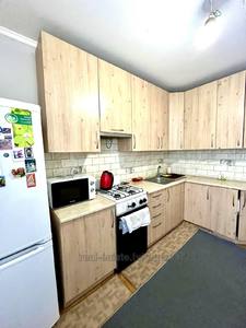 Rent an apartment, Czekh, Yaroshinskoyi-Ye-vul, Lviv, Lichakivskiy district, id 4699257