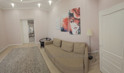 Rent an apartment, Austrian luxury, Dorosha-Yu-vul, Lviv, Galickiy district, id 4692715