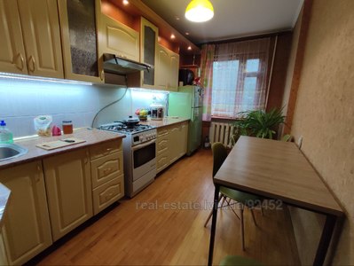 Rent an apartment, Czekh, Mikolaychuka-I-vul, Lviv, Shevchenkivskiy district, id 4911267