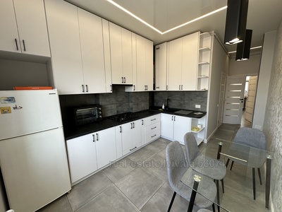 Rent an apartment, Polish, Kulisha-P-vul, 6Б, Lviv, Galickiy district, id 4779242