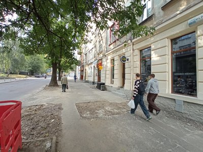 Commercial real estate for rent, Geroyiv-UPA-vul, Lviv, Frankivskiy district, id 4818504