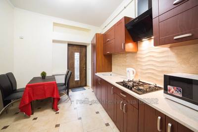 Buy an apartment, Khmelnickogo-B-vul, Lviv, Galickiy district, id 4947524