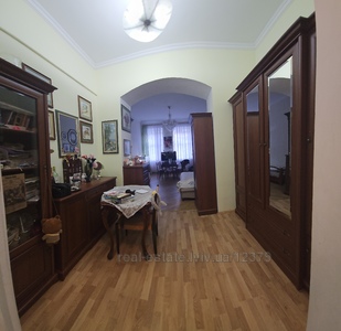 Rent an apartment, Building of the old city, Gorodocka-vul, Lviv, Frankivskiy district, id 4765180