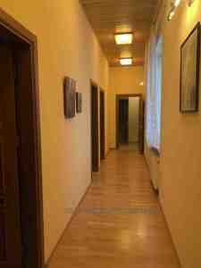 Rent an apartment, Austrian, Novakivskogo-O-vul, Lviv, Galickiy district, id 4737268