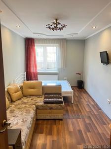 Rent an apartment, Polish suite, Khmelnickogo-B-vul, 3, Lviv, Galickiy district, id 4628204