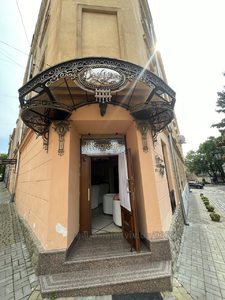 Commercial real estate for sale, Storefront, Danila-Galickogo-pl, 2, Lviv, Galickiy district, id 4774421