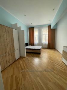 Rent an apartment, Polish, Ogiyenka-I-vul, Lviv, Shevchenkivskiy district, id 4791014