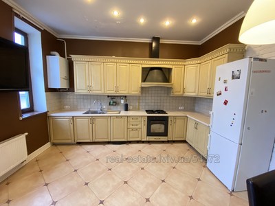 Rent an apartment, Austrian, Karpinskogo-O-vul, Lviv, Frankivskiy district, id 4775212