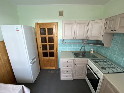 Rent an apartment, Czekh, Shevchenka-T-vul, Lviv, Shevchenkivskiy district, id 4919766