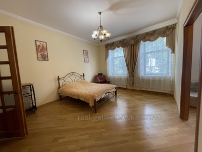 Rent an apartment, Austrian, Levickogo-K-vul, Lviv, Lichakivskiy district, id 4665186