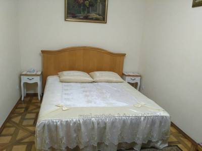 Rent an apartment, Austrian luxury, Mickevicha-A-pl, 5, Lviv, Galickiy district, id 4860688