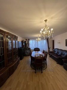 Buy an apartment, Building of the old city, Striyska-vul, Lviv, Galickiy district, id 4700187