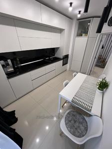 Buy an apartment, Velichkovskogo-I-vul, Lviv, Shevchenkivskiy district, id 4593386