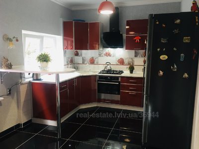 Rent an apartment, Building of the old city, Krushelnickoyi-S-vul, Lviv, Galickiy district, id 5061525