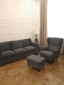 Rent an apartment, Building of the old city, Sheptickikh-vul, Lviv, Galickiy district, id 4606656