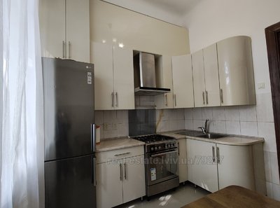 Rent an apartment, Stalinka, Knyagini-Olgi-vul, Lviv, Frankivskiy district, id 4827079