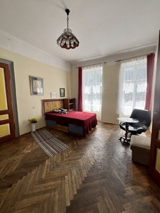 Buy an apartment, Polish, Kropivnickogo-M-pl, Lviv, Galickiy district, id 4730977
