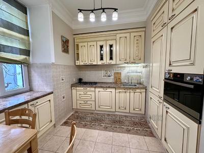 Buy an apartment, Austrian, Stariy-Rinok-pl, Lviv, Galickiy district, id 4726626