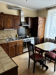 Rent an apartment, Czekh, Yaroslavenka-Ya-vul, Lviv, Galickiy district, id 4911327