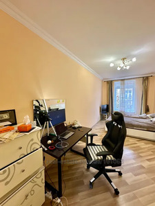 Rent an apartment, Austrian luxury, Shevchenka-T-prosp, Lviv, Galickiy district, id 5009513