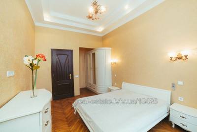 Rent an apartment, Stalinka, Gorodocka-vul, Lviv, Galickiy district, id 4689675