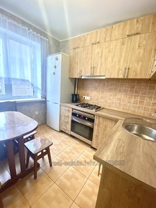 Rent an apartment, Czekh, Chigirinska-vul, Lviv, Shevchenkivskiy district, id 3679496