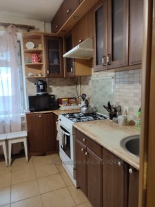 Rent an apartment, Czekh, Mikolaychuka-I-vul, Lviv, Shevchenkivskiy district, id 4613777