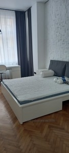 Rent an apartment, Austrian, Sheptickikh-vul, Lviv, Galickiy district, id 4681524