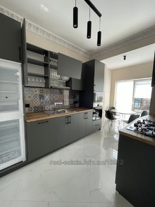 Rent an apartment, Austrian, Pekarska-vul, Lviv, Galickiy district, id 4708599
