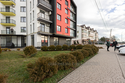 Buy an apartment, Nezalezhnosti-Ukrayini-vul, Bryukhovichi, Lvivska_miskrada district, id 4924278