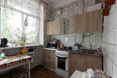 Buy an apartment, Stalinka, Geroyiv-UPA-vul, Lviv, Frankivskiy district, id 4673300