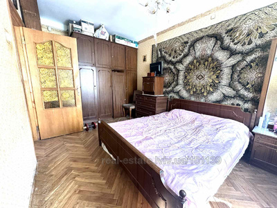 Buy an apartment, Stalinka, Vitovskogo-D-vul, Lviv, Galickiy district, id 4892215