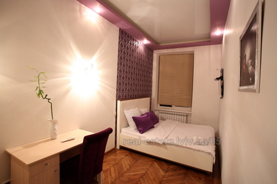 Rent an apartment, Austrian, Medova-vul, Lviv, Galickiy district, id 2058363